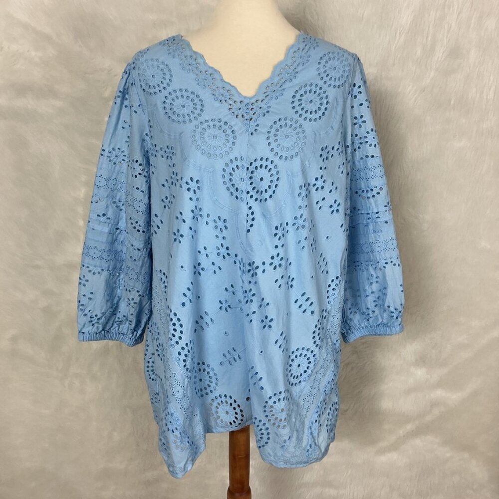 Tolani Collection V-Neck Saylor Blue Cotton Eyelet Lace Blouse Plus Size 1X
